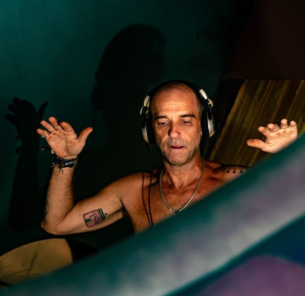 luca2 - Luca ॐ GloOm Music _ Grimm Records